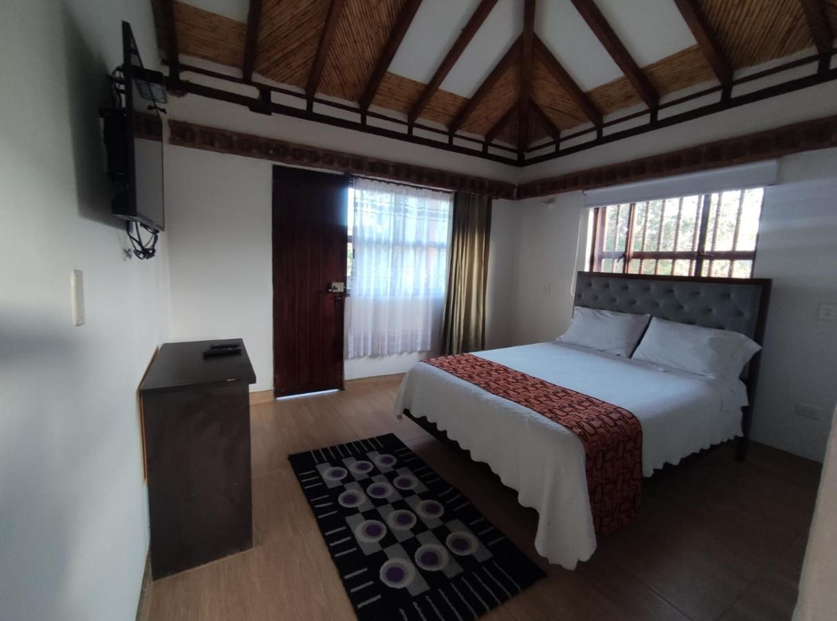 Artemisa Hotel Santa Sofía Buitenkant foto
