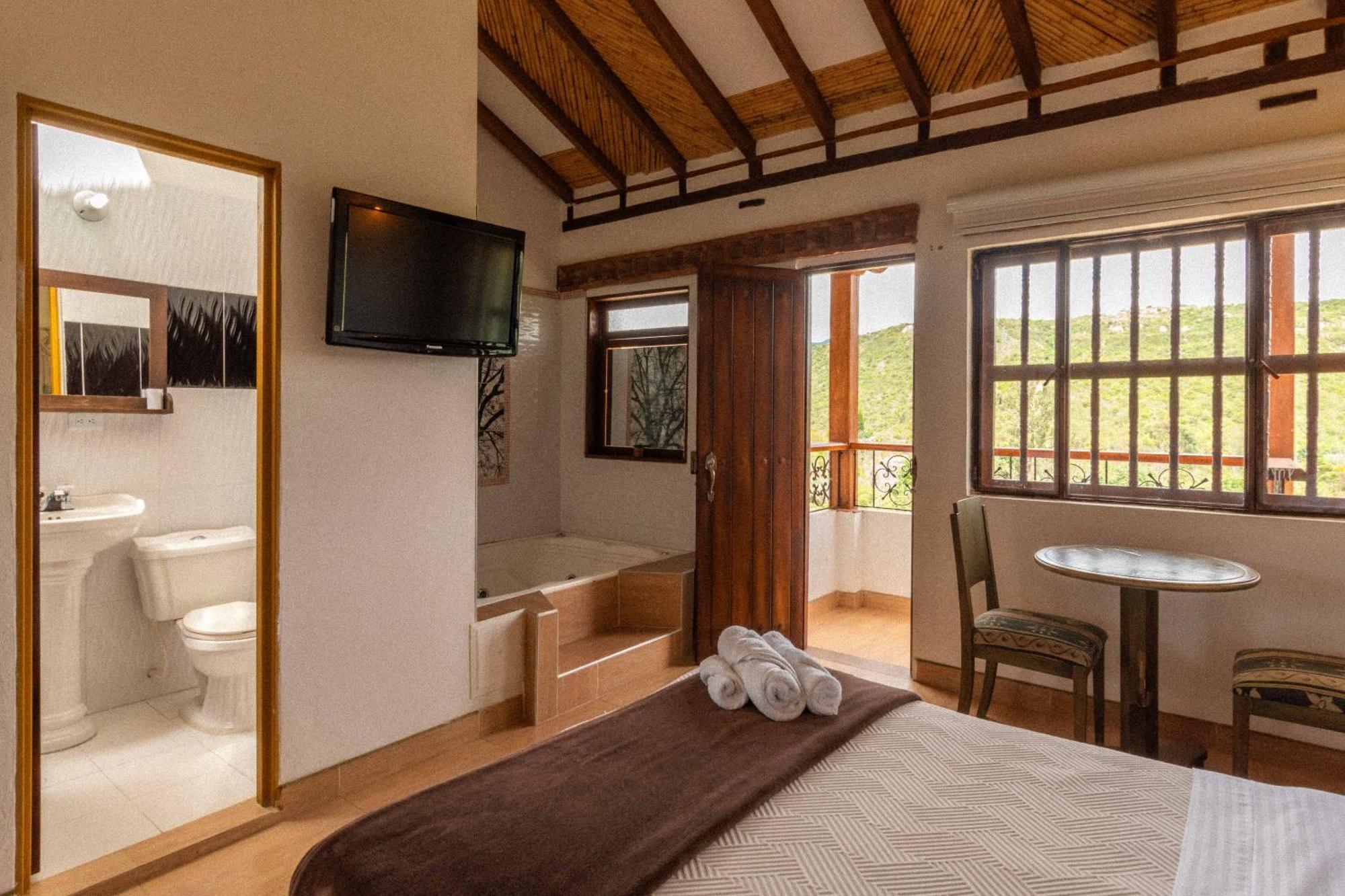 Artemisa Hotel Santa Sofía Buitenkant foto